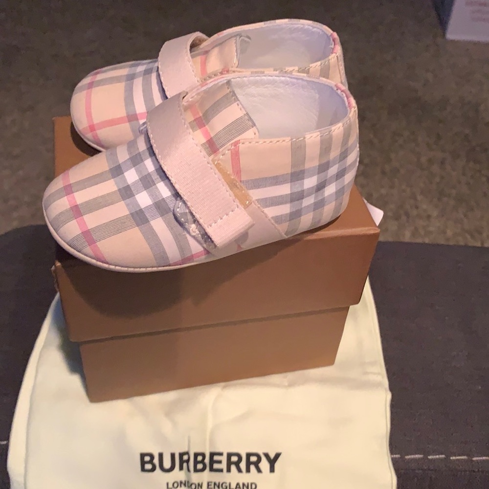 Infant Burberry shoes